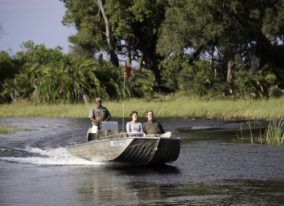 Botswana Footprints - Boating trips